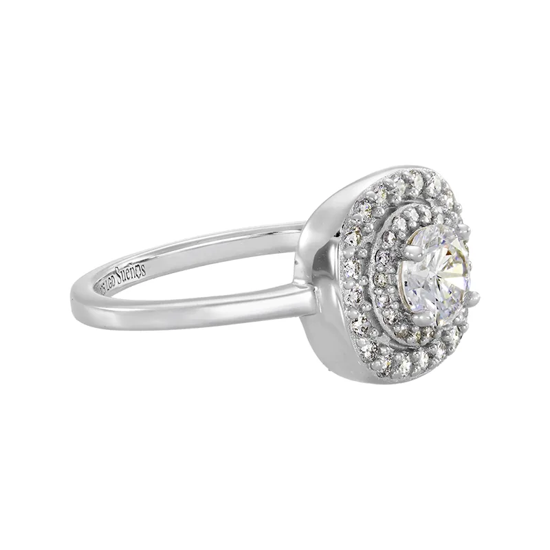 Anillo de compromiso halo doble, con diamante de laboratorio central redondo de 0.50Ct y decoración en diamantes de laboratorio, en plata ley 925, rodinado, liso - Colección Sueños