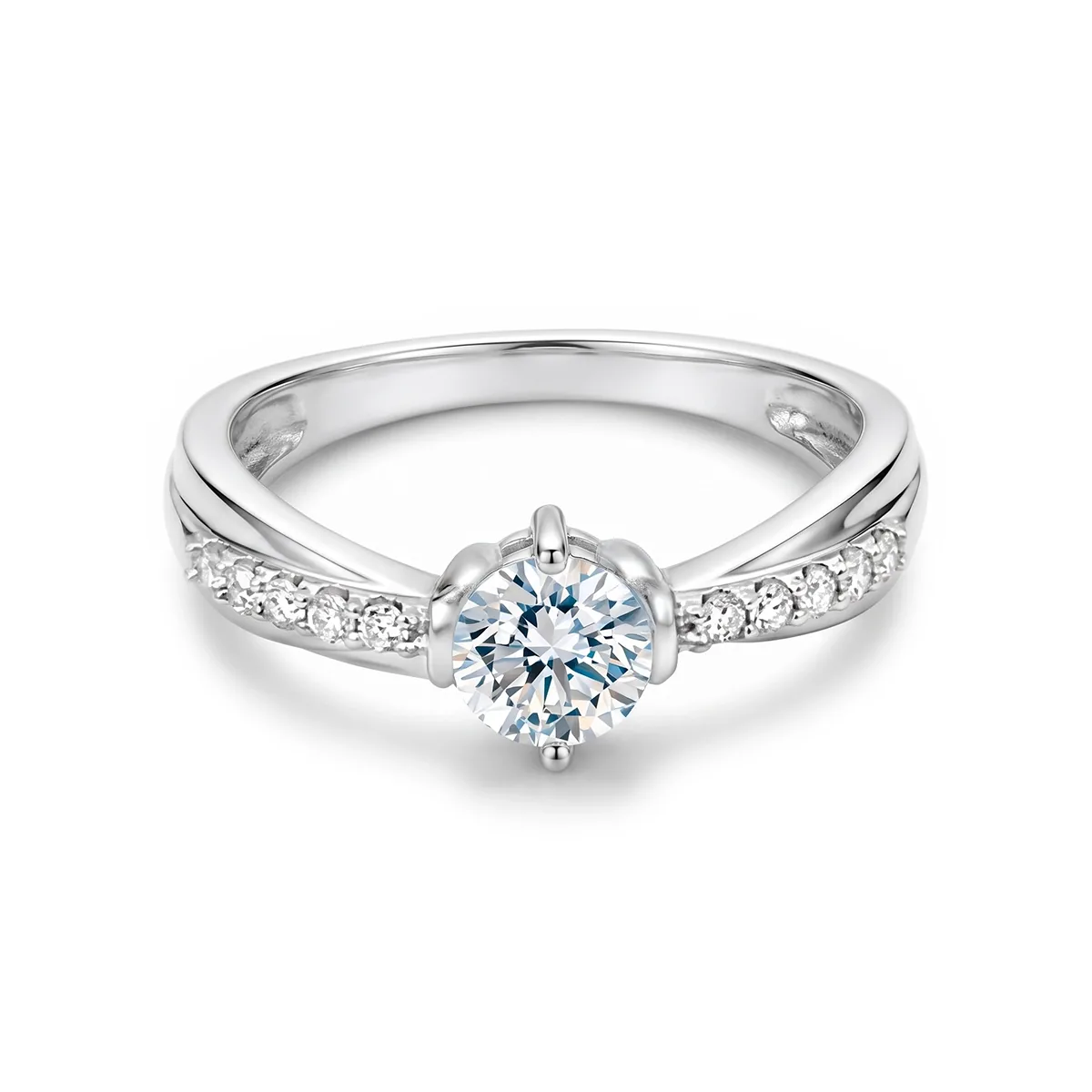 Anillo de compromiso con diamante de laboratorio central redondo y decoración en diamantes de laboratorio, en plata ley 925, rodinado, liso - Colección Sueños