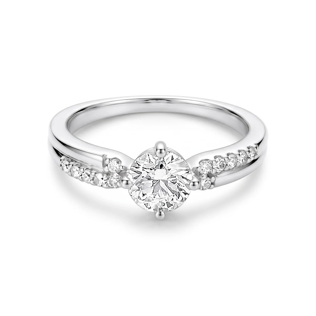 Anillo de compromiso con diamante de laboratorio central redondo y decoración en diamantes de laboratorio, en plata ley 925, rodinado, liso - Colección Sueños