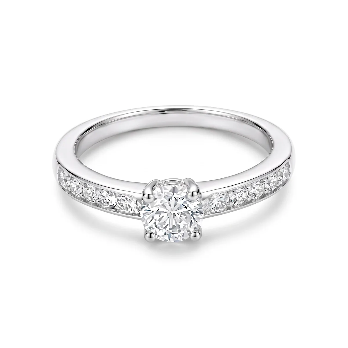 Anillo de compromiso con diamante de laboratorio central redondo de 0.50Ct y decoración en diamantes de laboratorio, en plata ley 925, rodinado - Colección Sueños