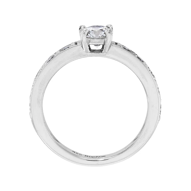 Anillo de compromiso con diamante de laboratorio central redondo y decoración en diamantes de laboratorio, en plata ley 925, rodinado - Colección Sueños