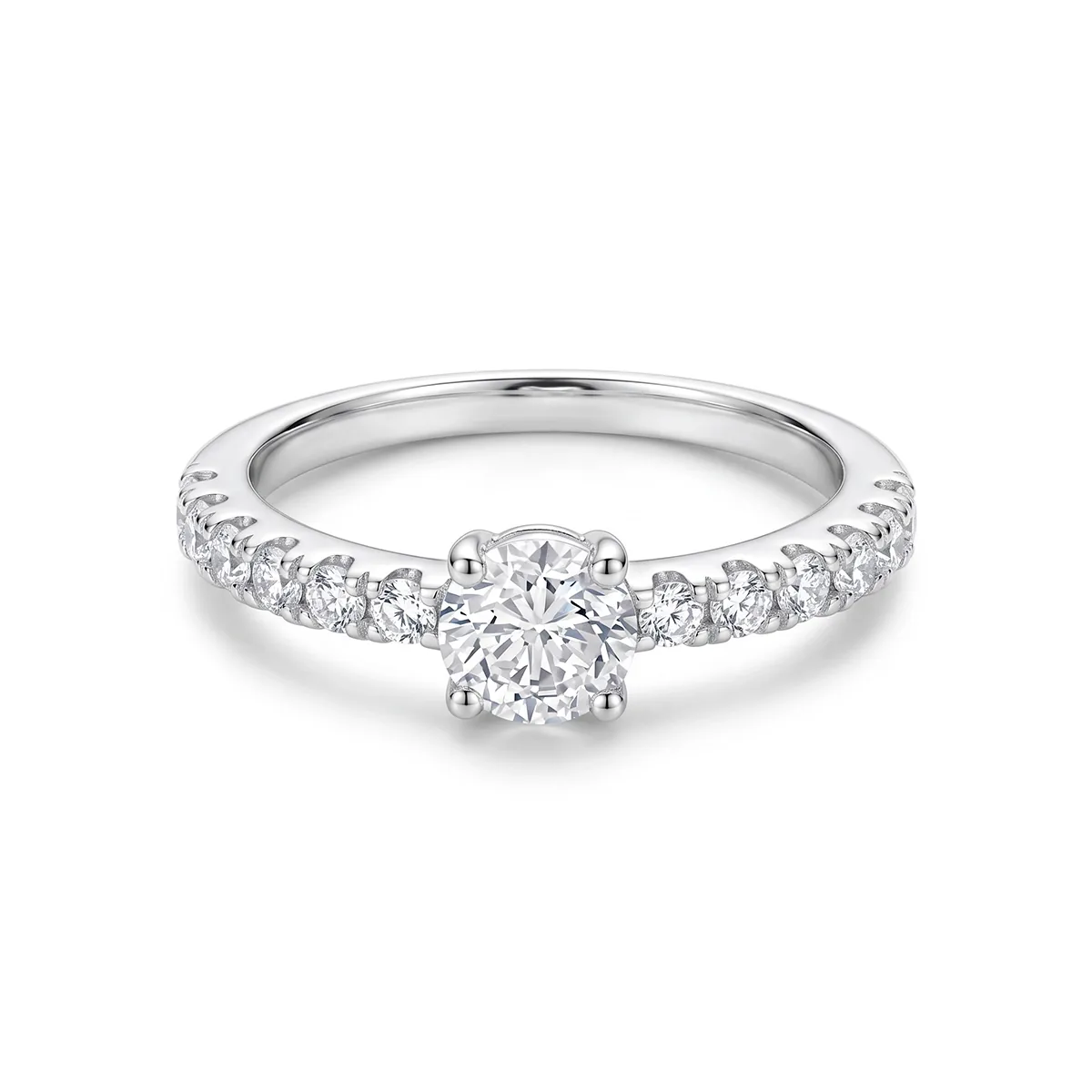 Anillo de compromiso con diamante de laboratorio central redondo de 0.50Ct y decoración en diamantes de laboratorio, en plata ley 925, rodinado - Colección Sueños