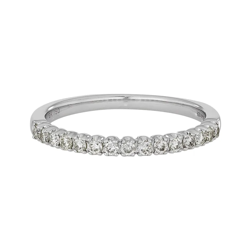Argolla en oro blanco de 18 Kilates, Cintillo, con diamantes de 0.27 Ct