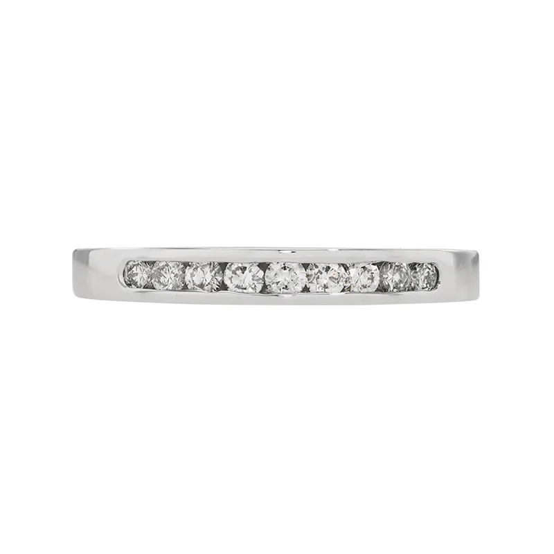 Argolla en oro blanco de 18 Kilates, Cintillo, con diamantes de 0.30 Ct