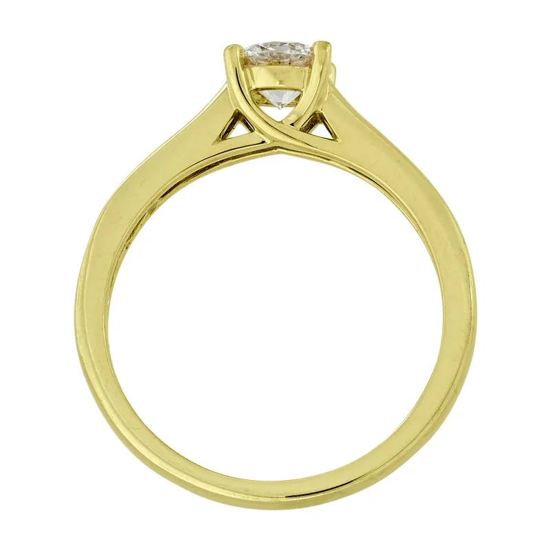 Anillo de compromiso con diamante central redondo GIA de 0.50ct y decoración en diamantes, oro tono amarillo 18k
