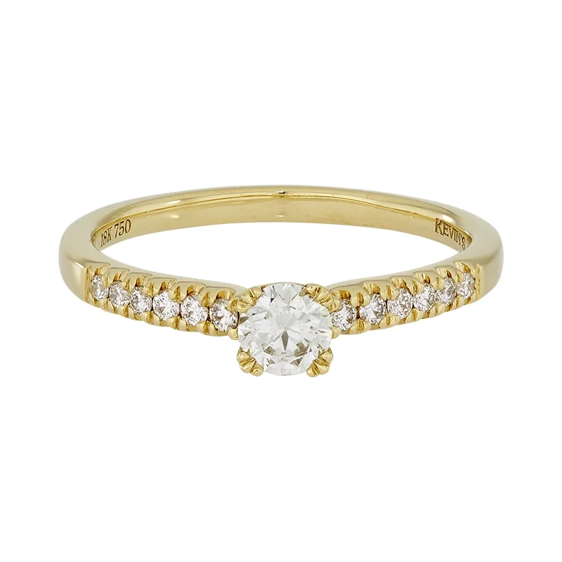Anillo de compromiso con diamante central redondo GIA de 0.30ct y decoración en diamantes, oro tono amarillo 18k