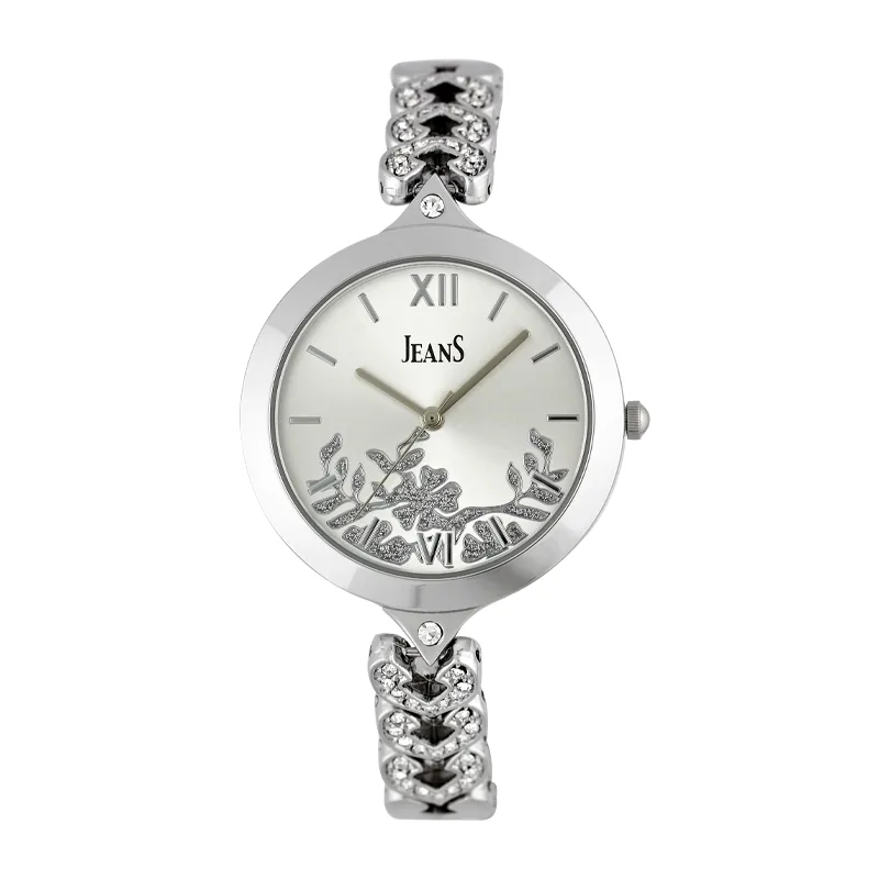 Reloj Jeans analogo, para Dama, tablero redondo color plateado, estilo index + romano, pulso metalico color plateado
