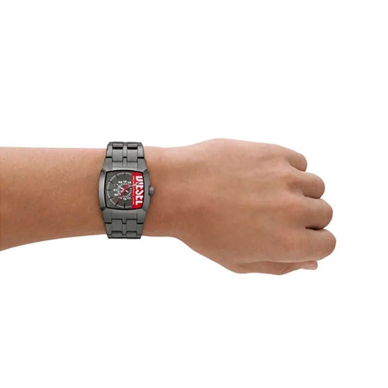 Reloj Diesel analogo, para Hombre, tablero cuadrado color gris, estilo index + arabigo, pulso acero color gris