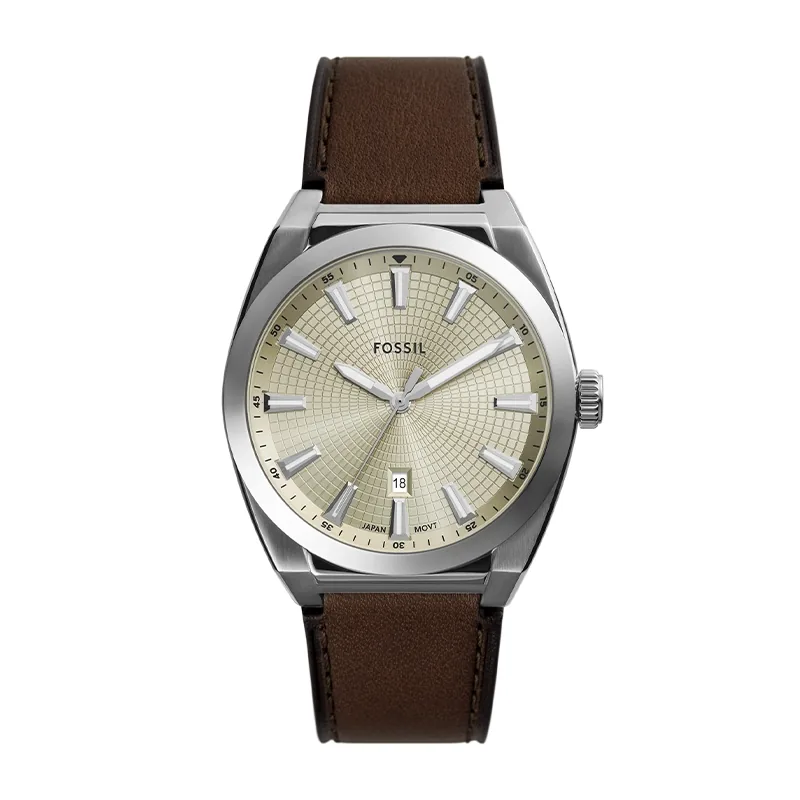 Reloj Fossil análogo, para Hombre, tablero redondo color beige, estilo romanos, pulso cuero color café, calendario