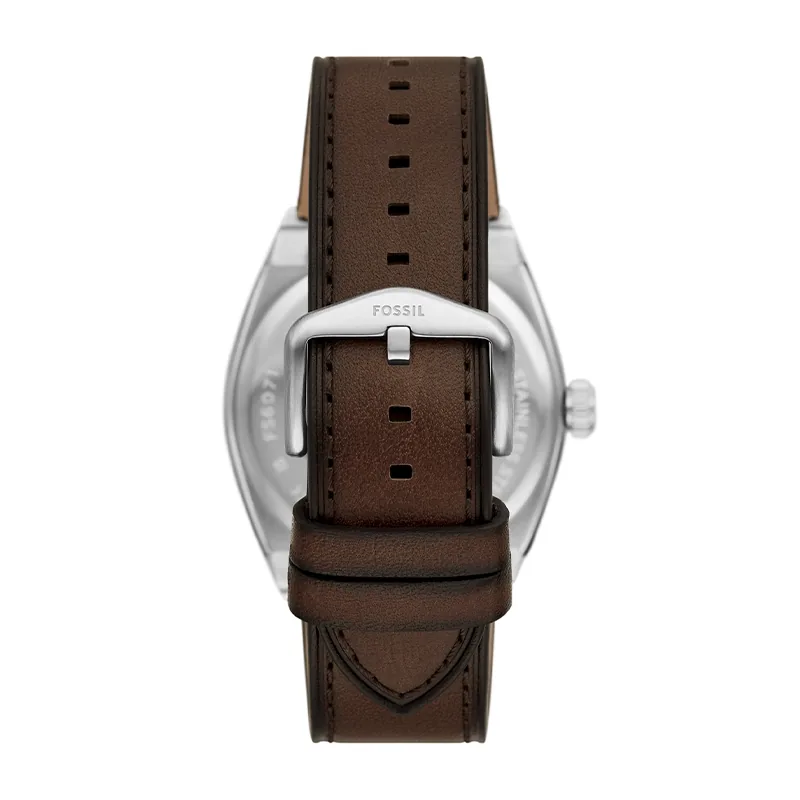Reloj Fossil análogo, para Hombre, tablero redondo color beige, estilo romanos, pulso cuero color café, calendario