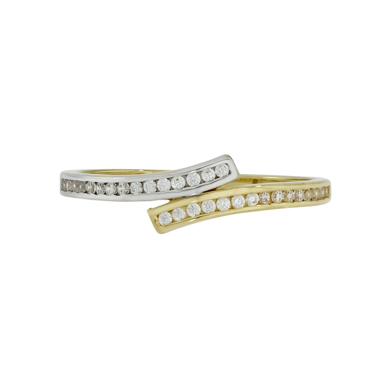 Anillo en oro amarillo de 18 Kilates, con zircones