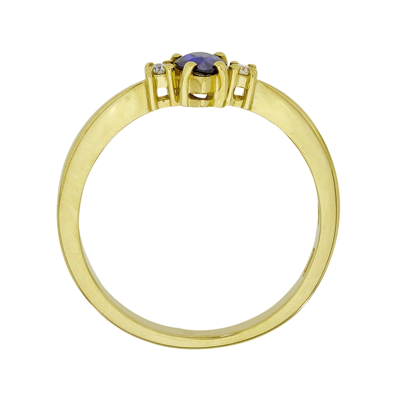 Anillo en oro amarillo de 18 Kilates, con zafiro central de 0.50 Ct y decoración en diamantes de 0.04 Ct