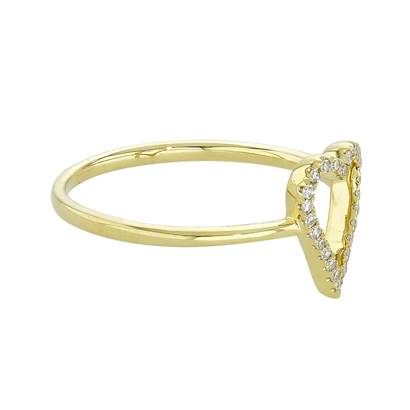 Anillo  de corazón en oro amarillo de 18 Kilates, con diamantes de 0.08 Ct
