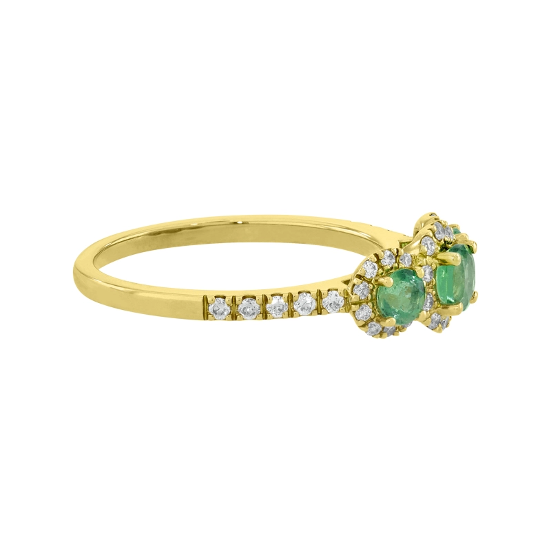 Anillo en oro amarillo de 18 Kilates, con esmeraldas de 0.40 Ct y diamantes de 0.20 Ct