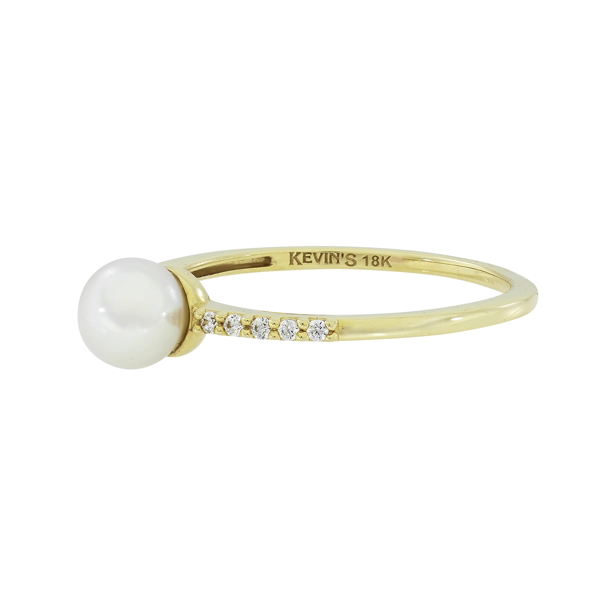 Anillo en oro amarillo de 18 Kilates, con perla central de 5 mm de ancho aprox y decoración en zircones