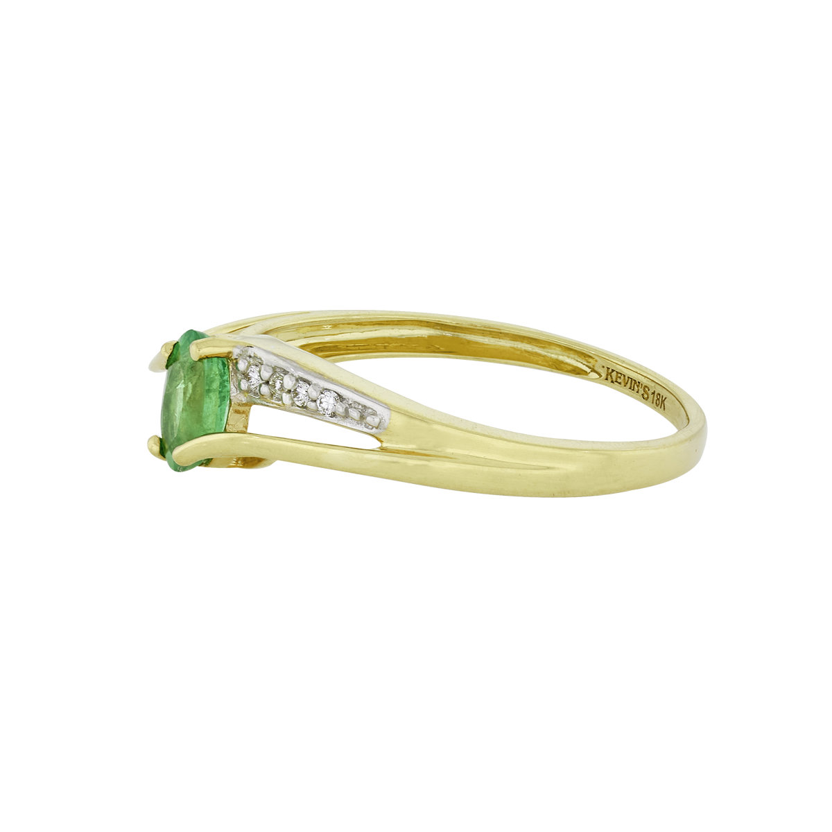 Anillo en oro amarillo de 18 Kilates, con esmeralda central de 0.35 Ct y decoración en diamantes de 0.05 Ct