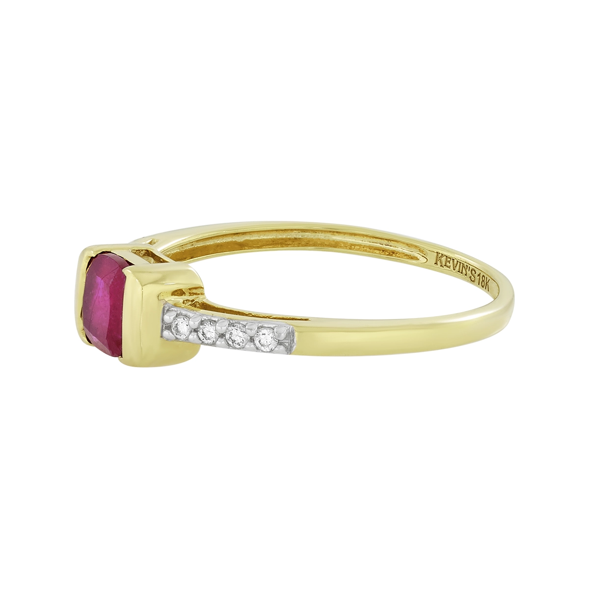 Anillo en oro amarillo de 18 Kilates, con rubí central de 0.65 Ct y decoración en diamantes de 0.06 Ct