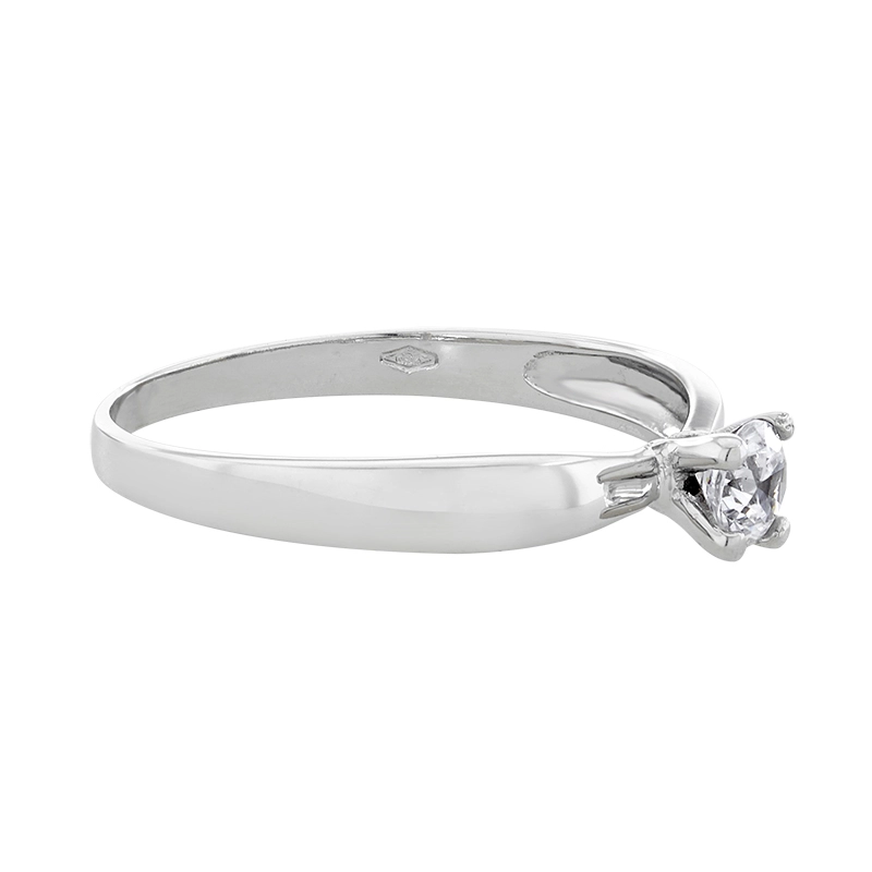 Anillo en oro blanco de 18 Kilates, con zircón central