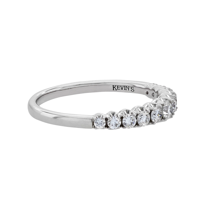 Anillo en oro blanco de 18 Kilates, con diamantes de 0.37 Ct