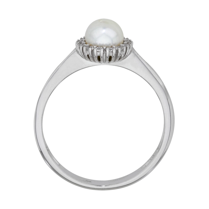 Anillo en oro blanco de 18 Kilates, con perla central de 5 mm de ancho aprox y decoración en zircones