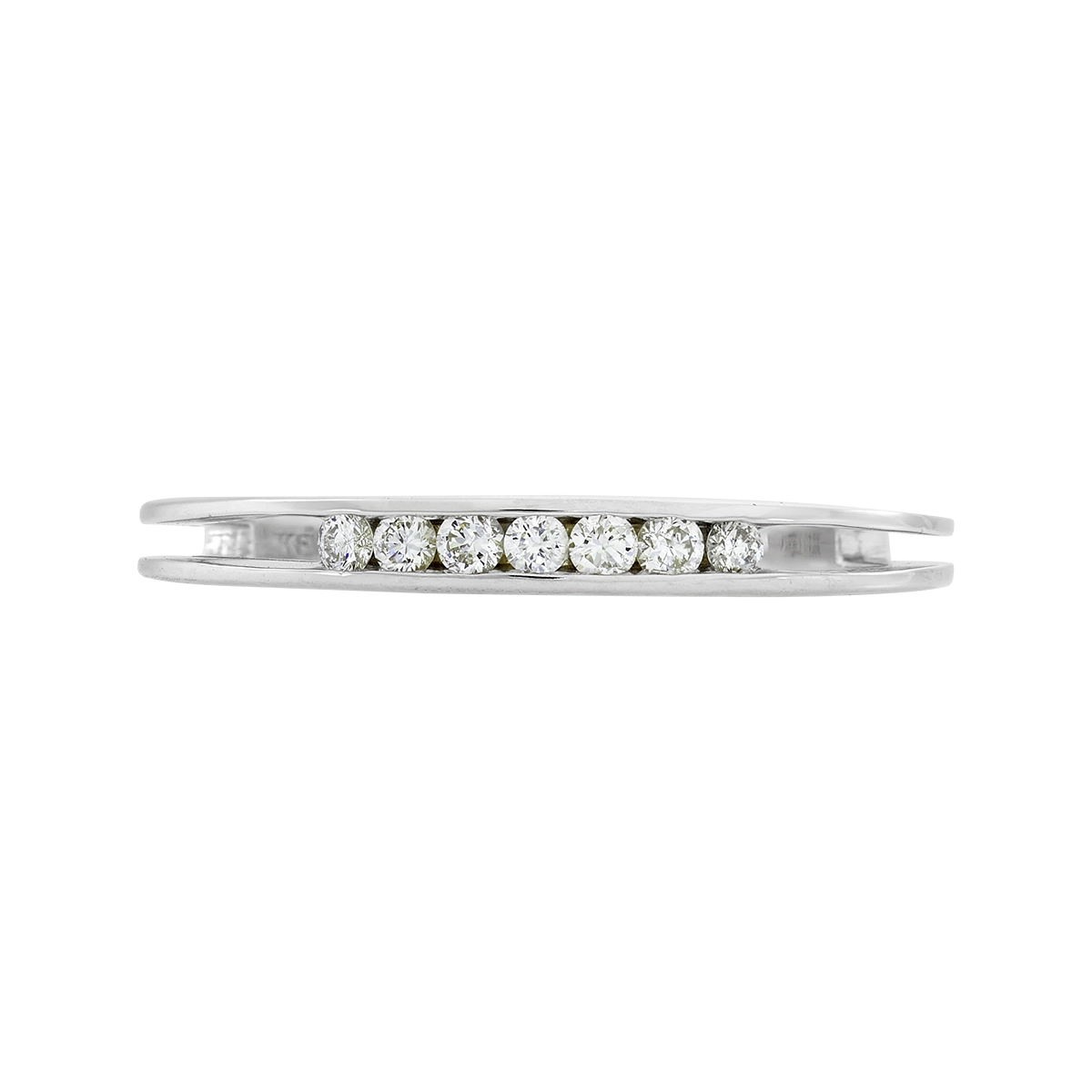 Anillo en oro blanco de 18 Kilates, con diamantes de 0.10 Ct