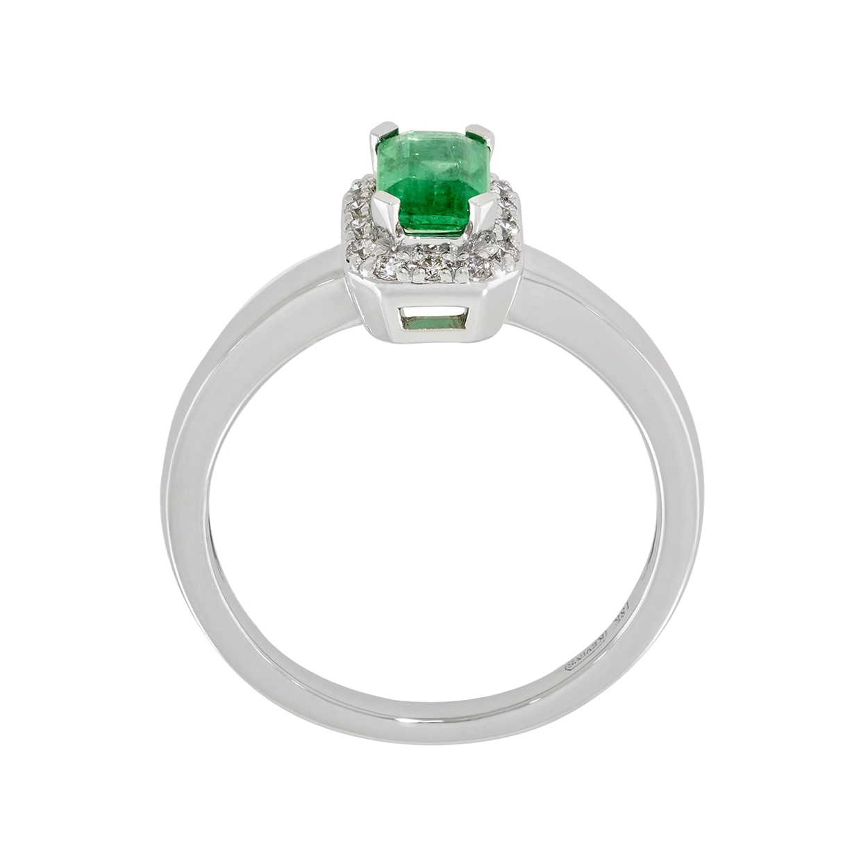 Anillo en oro blanco de 18 Kilates, con esmeralda central de 0.60 Ct y decoración en diamantes de 0.08 Ct