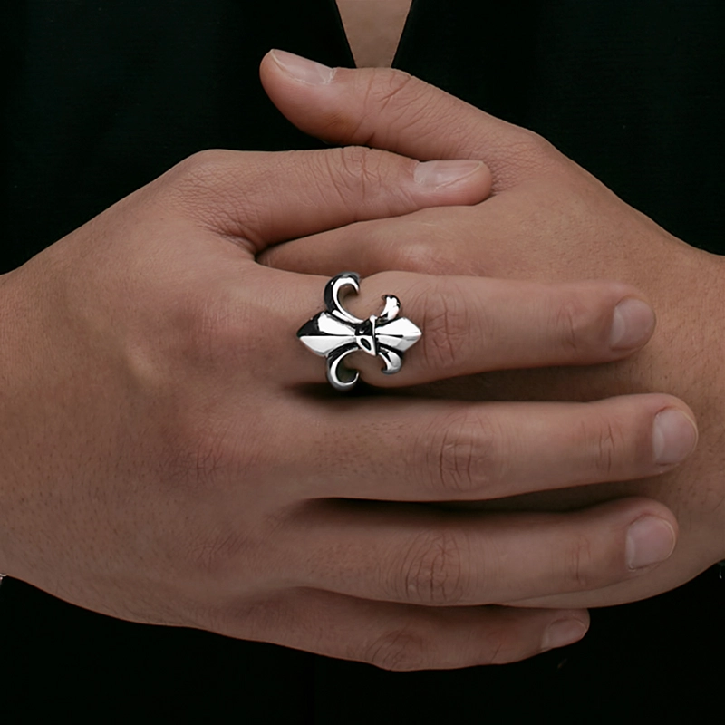 Anillo en acero, de la coleccion Forza