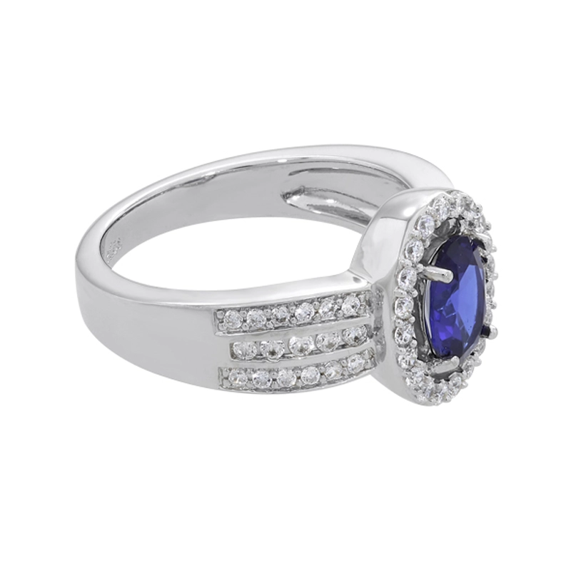 Anillo en plata Ley 925, con cristal central y decoración en cristales, de la coleccion Sueños