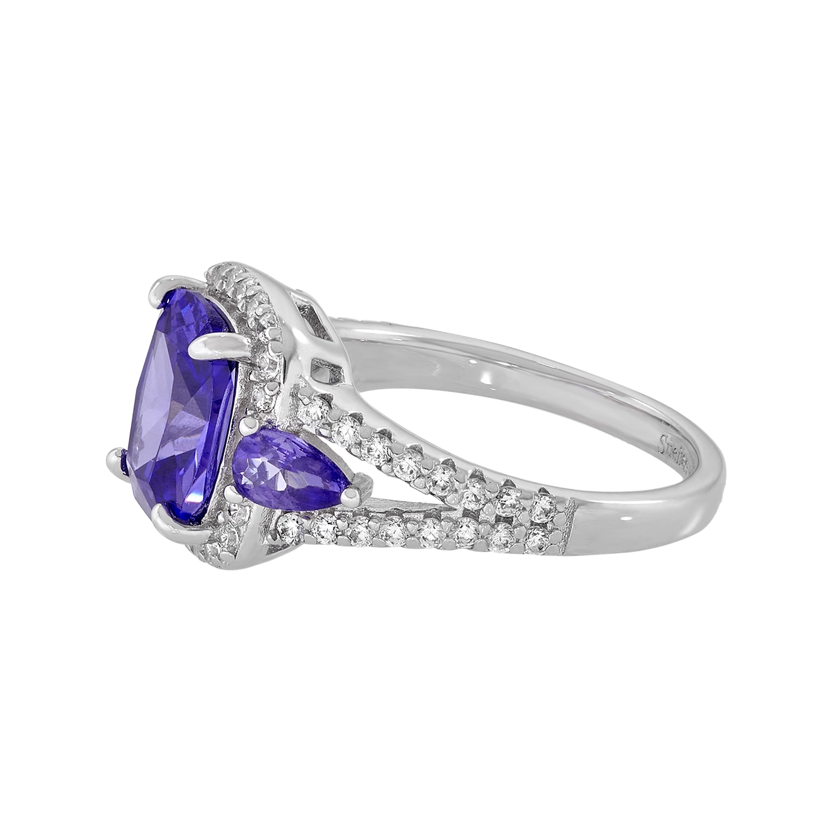 Anillo en plata Ley 925, con cristal central, decoración en cristales y cristales, de la coleccion Sueños