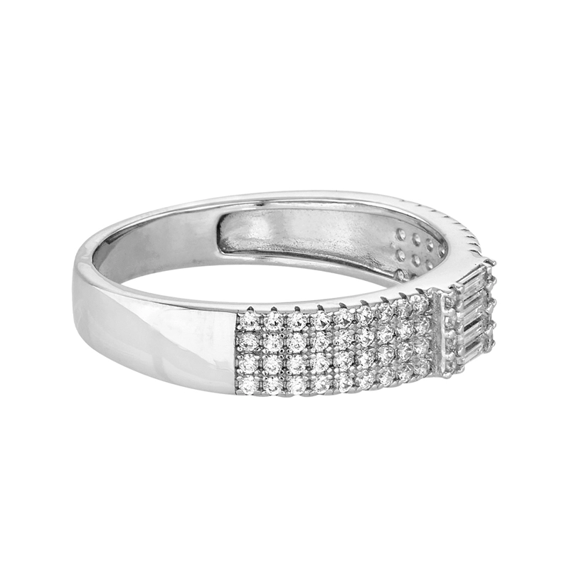 Anillo en plata Ley 925, con zircones, de la coleccion Sueños