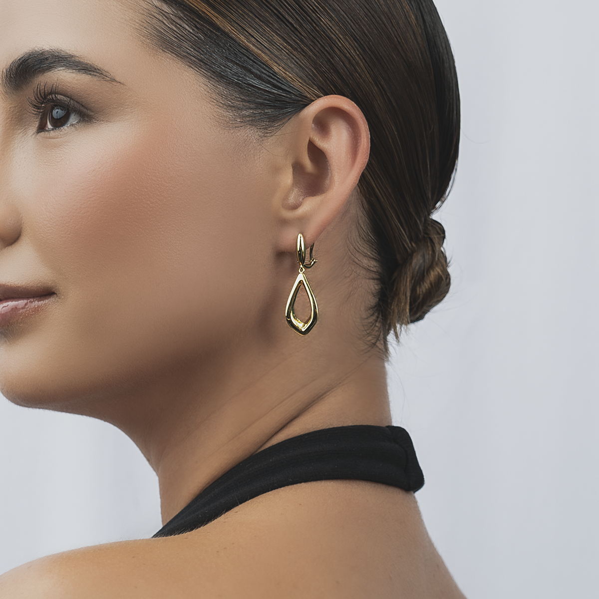 Aretes en oro amarillo de 18 Kilates, Hoja