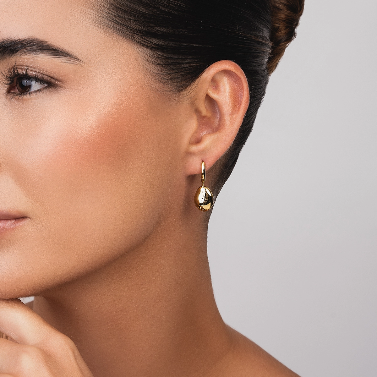 Aretes en oro amarillo de 18 Kilates, Lágrima