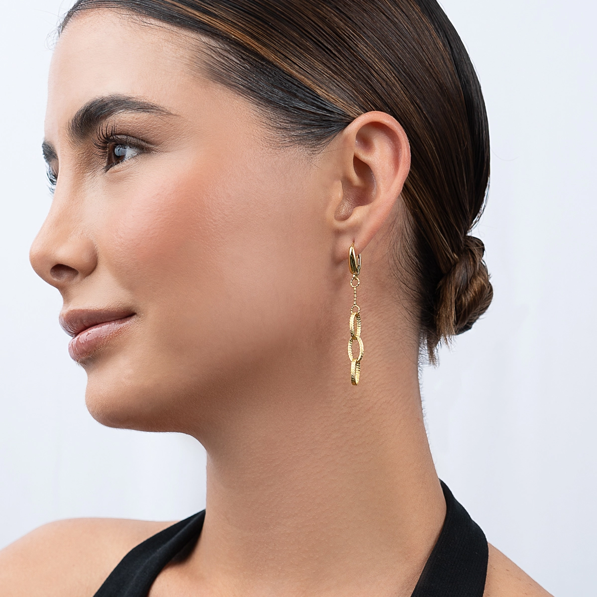 Aretes en oro amarillo de 18 Kilates con visos satinado, Figuras geométricas
