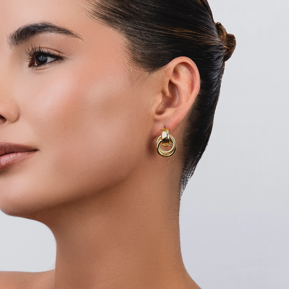 Aretes en oro amarillo de 18 Kilates con visos, Figuras geométricas