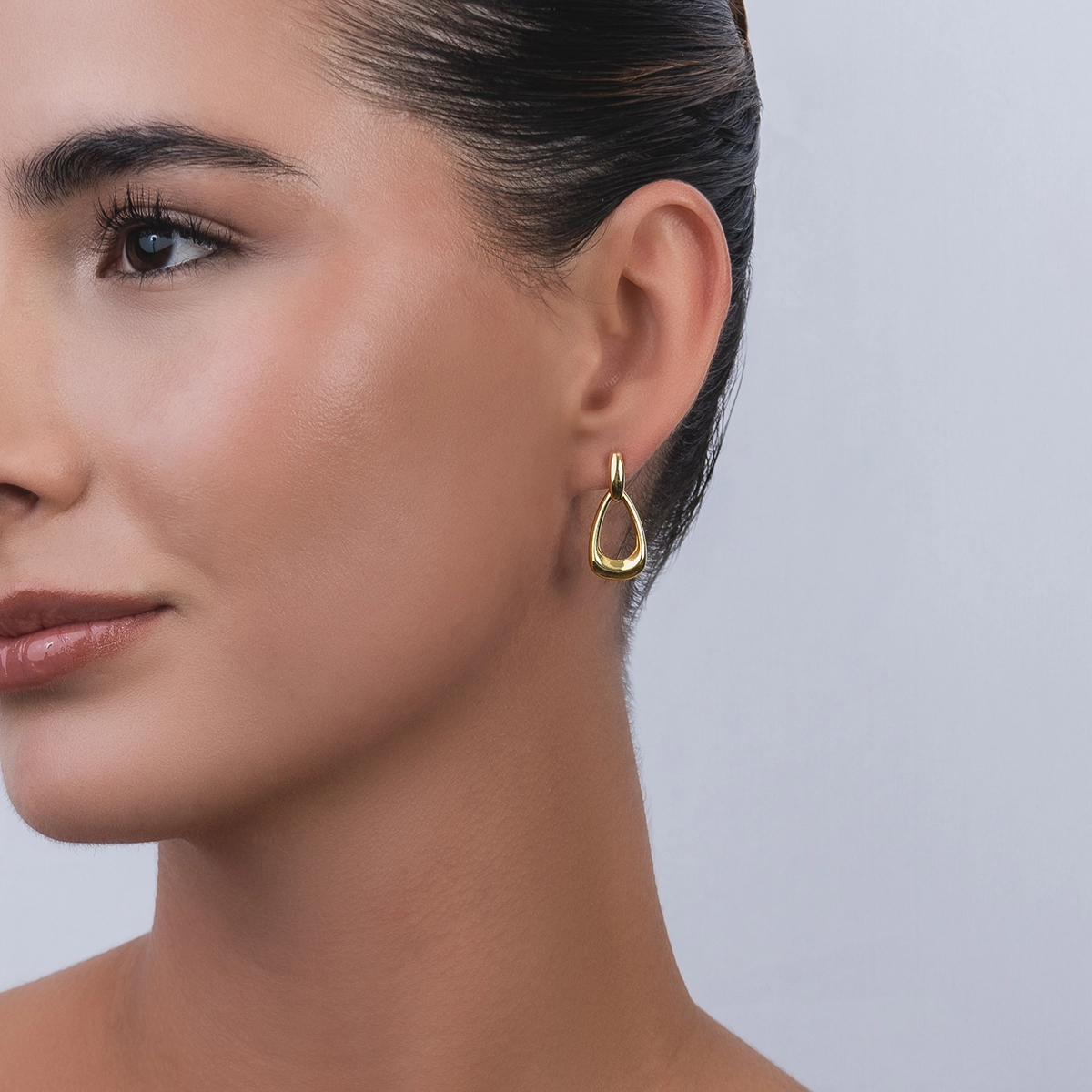 Aretes en oro amarillo de 18 Kilates, Lágrima