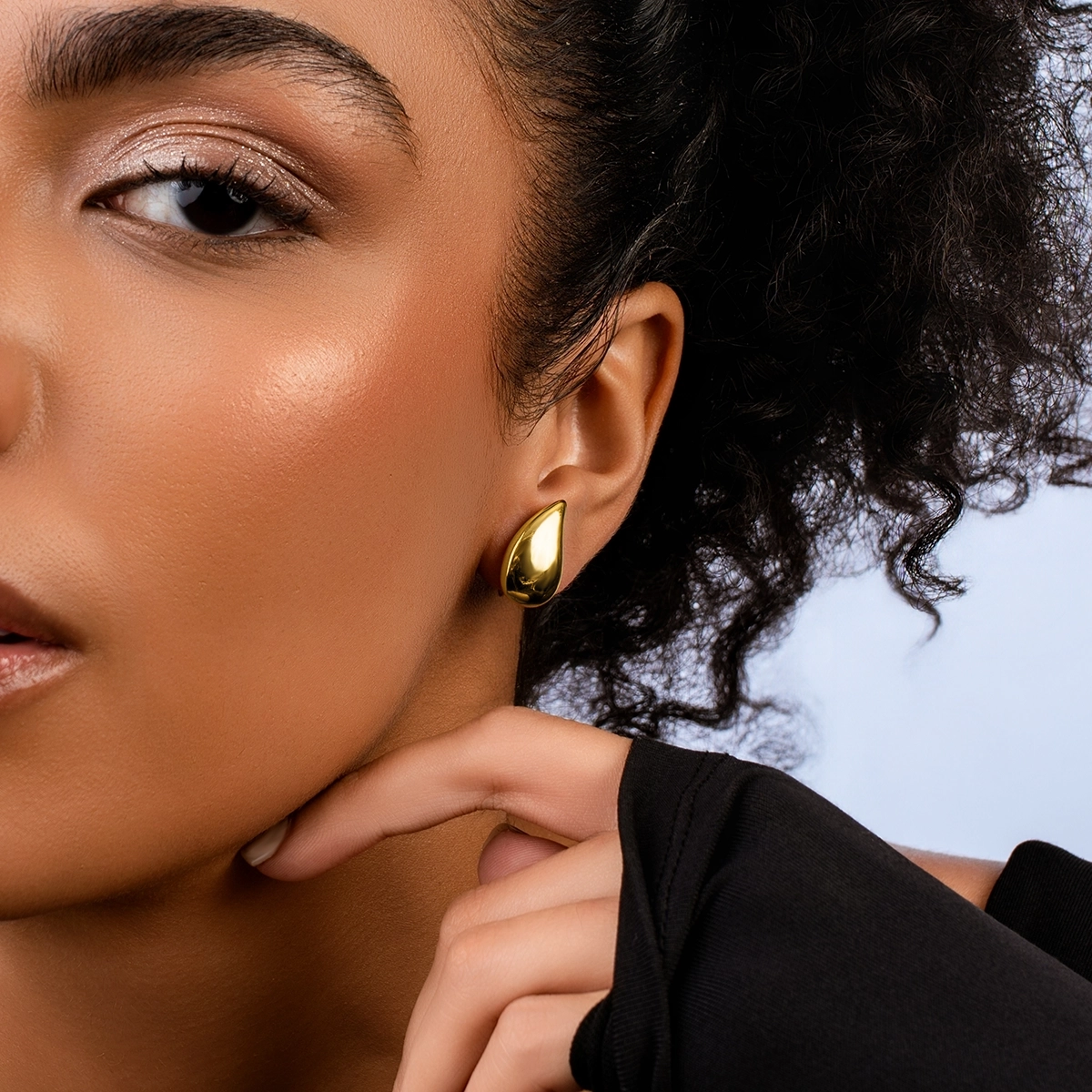 Aretes en oro amarillo de 18 Kilates, Gota