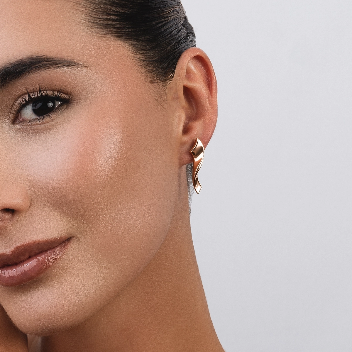 Aretes en oro amarillo de 18 Kilates, Barras