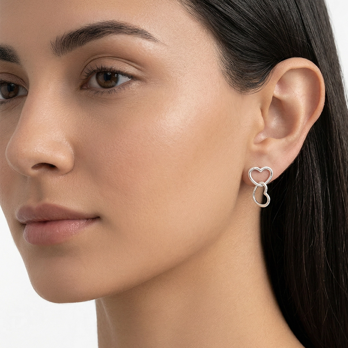 Aretes en plata Ley 925, Corazón, de la coleccion Sueños