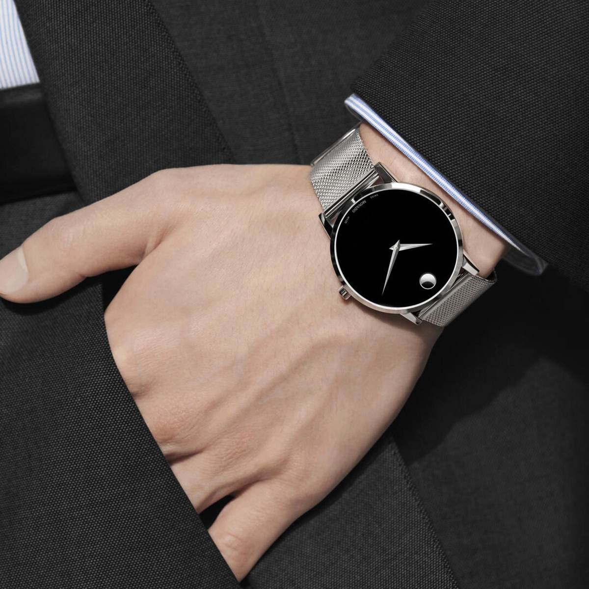 Reloj Movado análogo, para Hombre, tablero redondo colores negro y plateado, estilo sin números, pulso acero color plateado