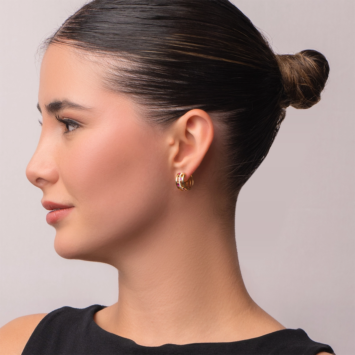 Candongas en oro amarillo de 18 Kilates, Franjas, con rubís de 0.37 Ct y diamantes de 0.18 Ct