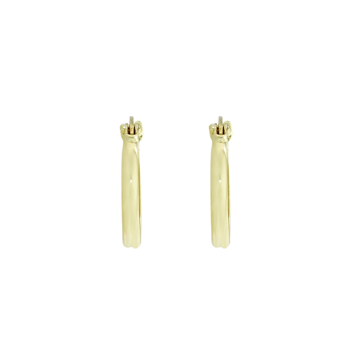 Candongas en oro amarillo de 18 Kilates, 1/2 caña, 1.50 mm. de ancho
