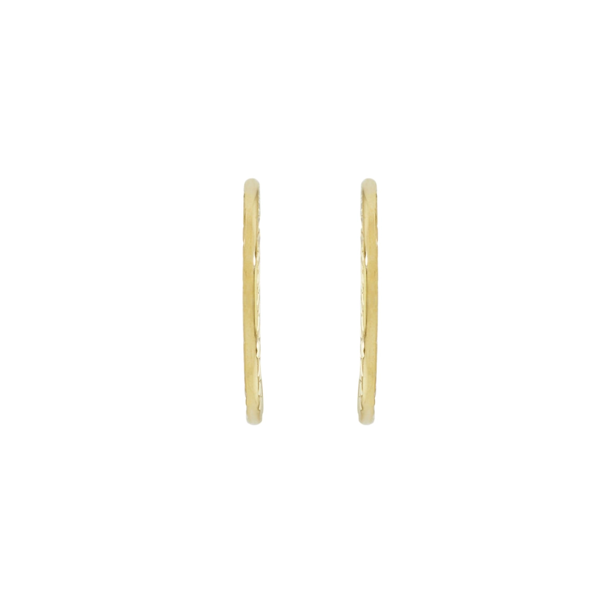 Candongas en oro amarillo de 18 Kilates con visos, Aguja, 1.50 mm. de ancho