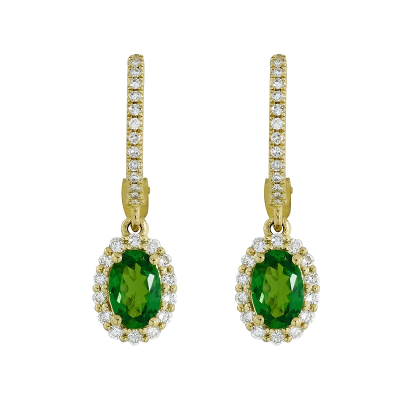 Candongas en oro amarillo de 18 Kilates, Plana, con 2 granates centrales y decoración en diamantes de 0.36 Ct, 1 mm. de ancho