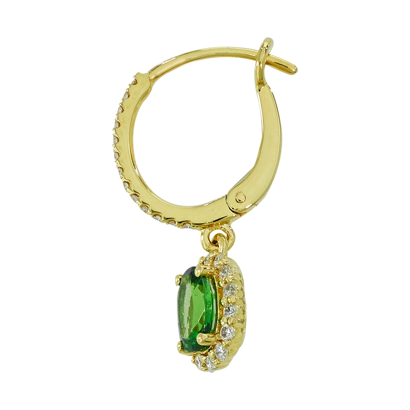 Candongas en oro amarillo de 18 Kilates, Plana, con 2 granates centrales y decoración en diamantes de 0.36 Ct, 1 mm. de ancho