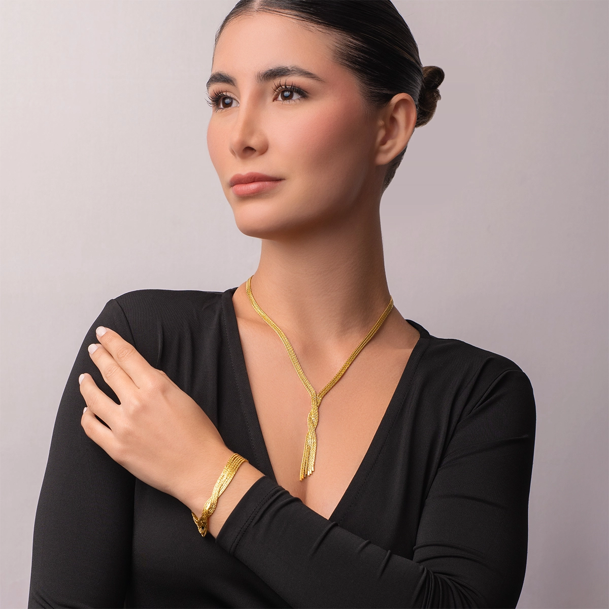 Gargantilla en oro amarillo de 18 Kilates, Tiras, 45 cm. de largo, 1.50 mm. de ancho