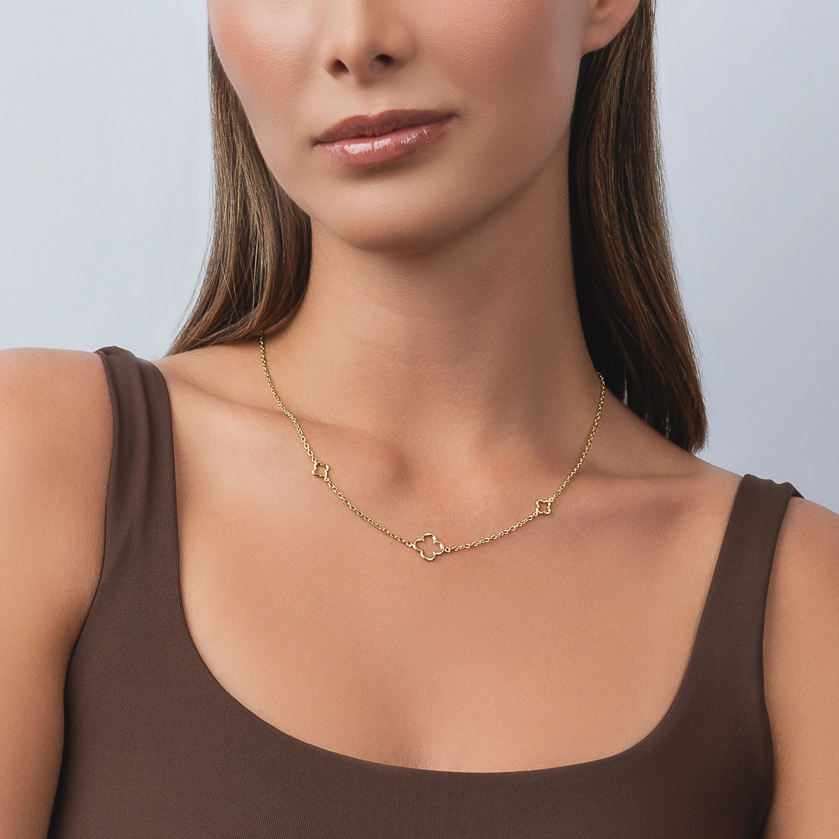 Gargantilla en oro amarillo de 18 Kilates, Flores, 45 cm. de largo, 1.50 mm. de ancho