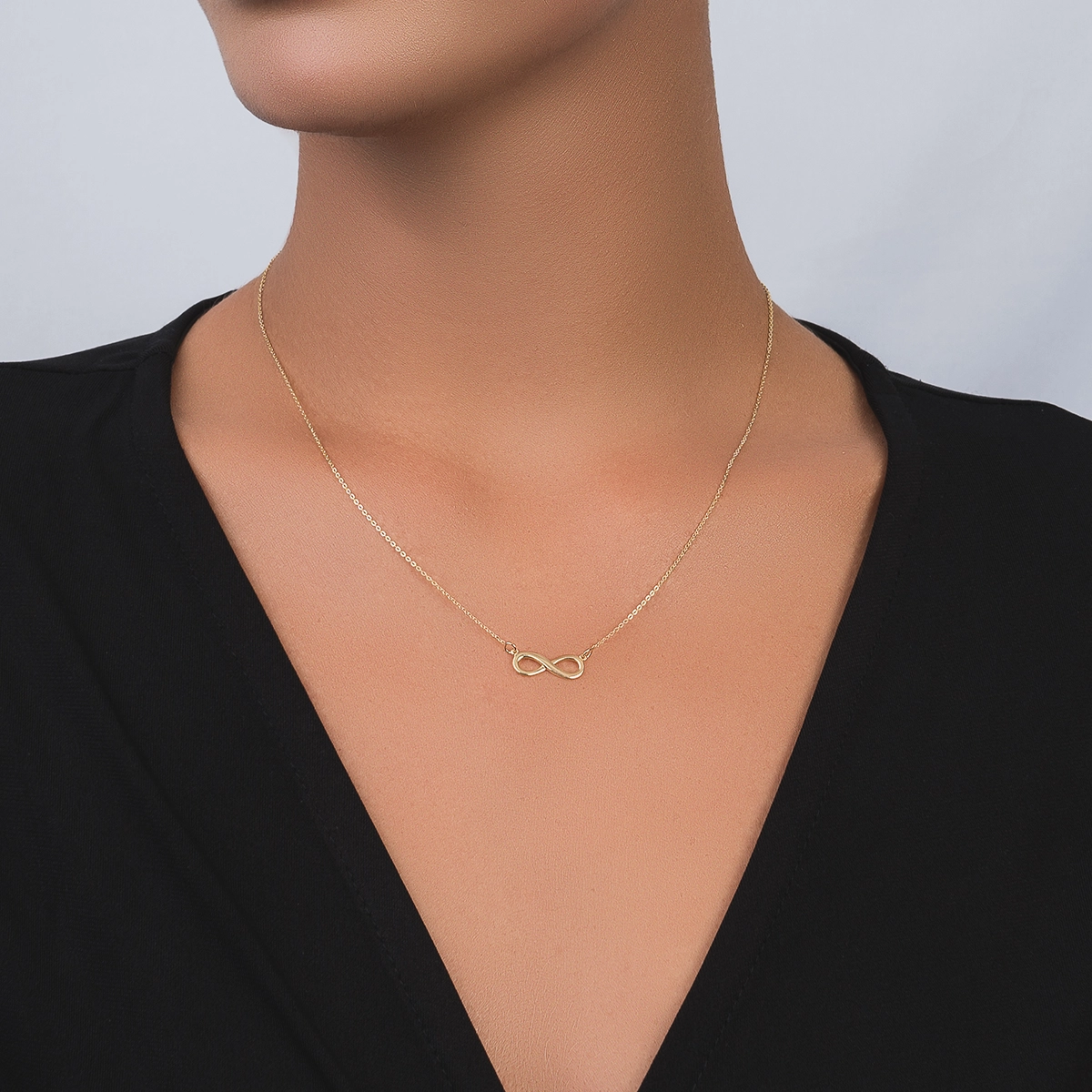 Gargantilla en oro amarillo de 18 Kilates, Infinito, 45 cm. de largo, 1 mm. de ancho