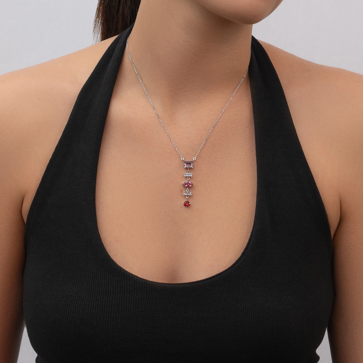 Gargantilla en plata Ley 925, Uñas, con cristales, 41 cm. de largo, 1 mm. de ancho, de la coleccion Sueños