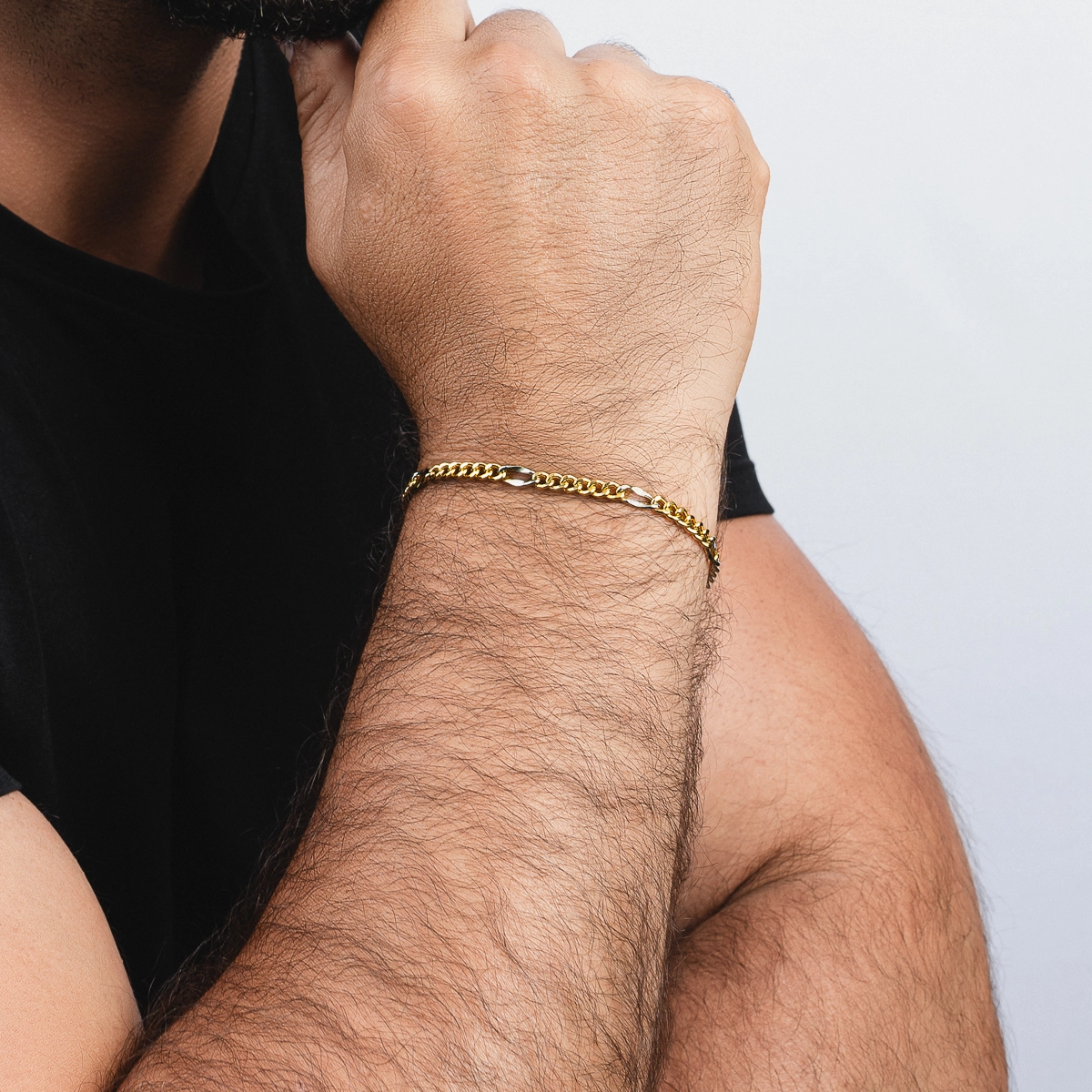 Pulsera en oro amarillo de 18 Kilates, 19 cm. de largo, 4 mm. de ancho