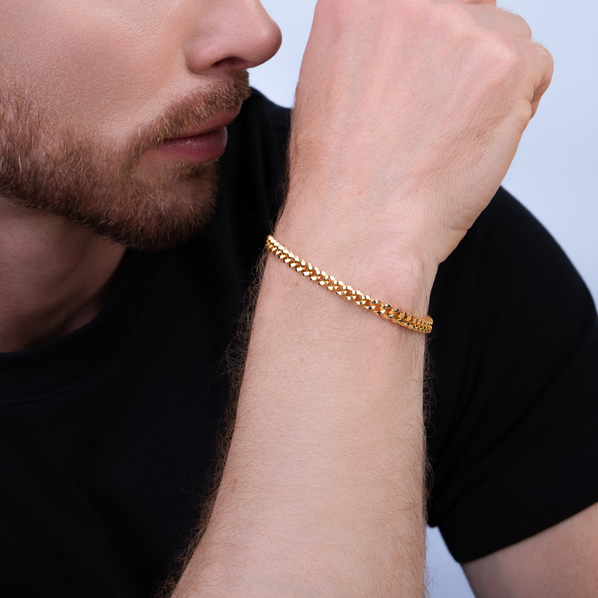Pulsera en oro amarillo de 18 Kilates, 21 cm. de largo, 4.50 mm. de ancho